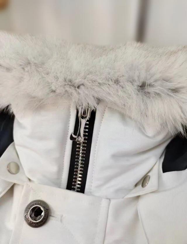 ムースナックルズ ダウンジャケット 2way リアルファーSサイズ